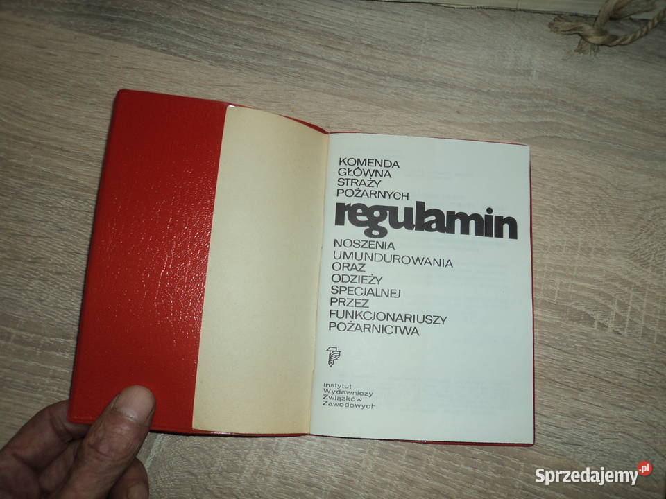 Regulamin umundurowania funkcjonariuszy