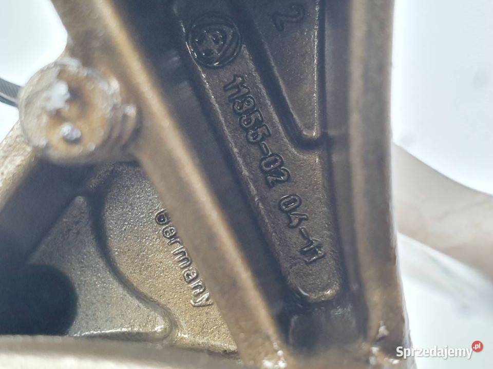 POMPA OLEJOWA VOLKSWAGEN TOURAN 038115121A osobowe kujawsko-pomorskie Lipno