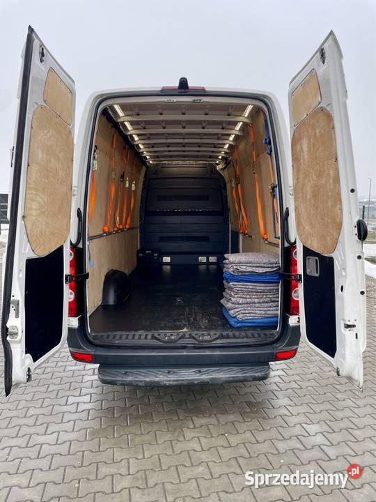 Przeprowadzki Transport Mebli Tragarze Bus Brzesko