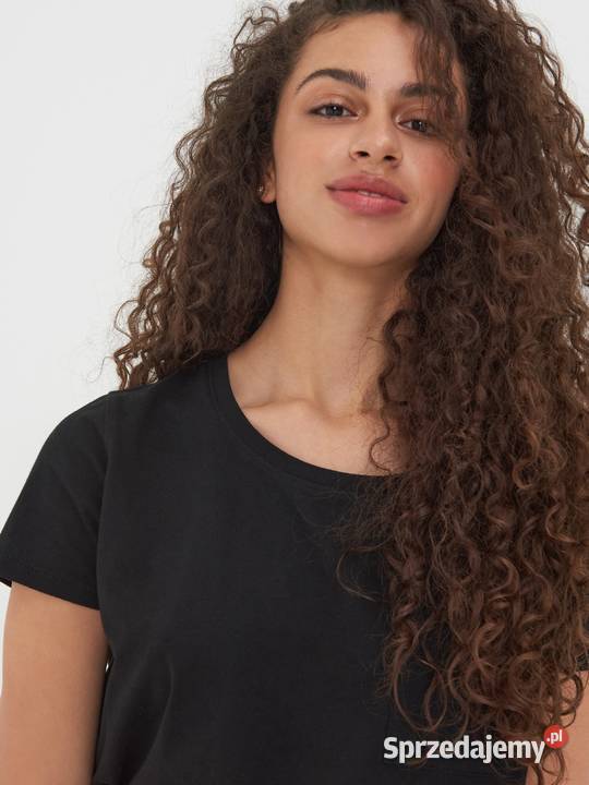 czarny shirt z kieszonką Sinsay Olkusz