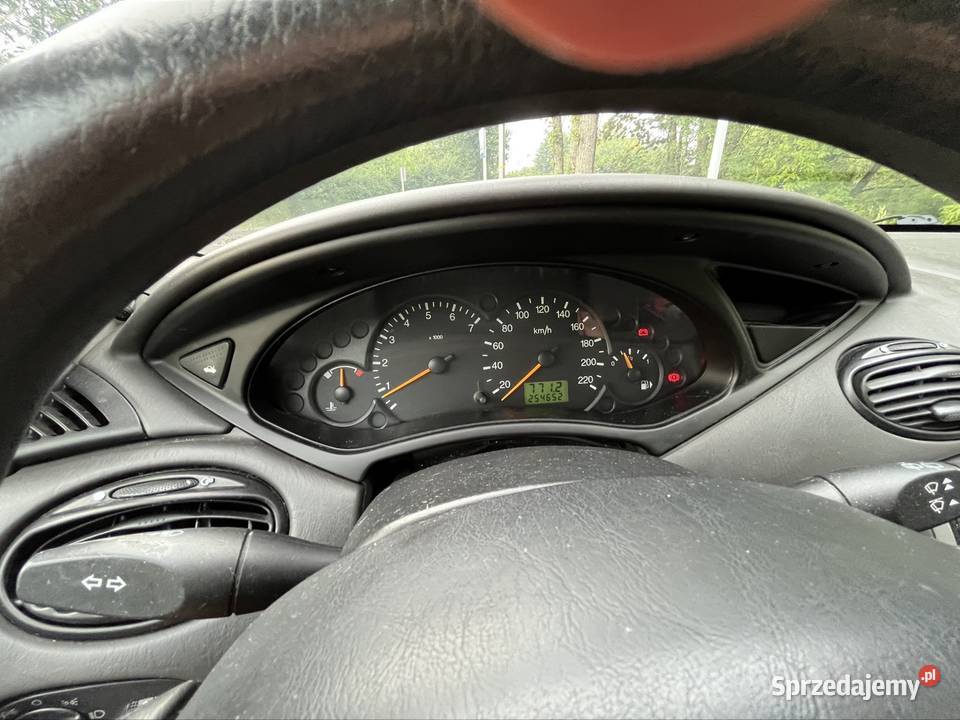 Ford Focus MK1 Kombi 16 Benzyna 2004 r bluetooth Focus podkarpackie Rzeszów