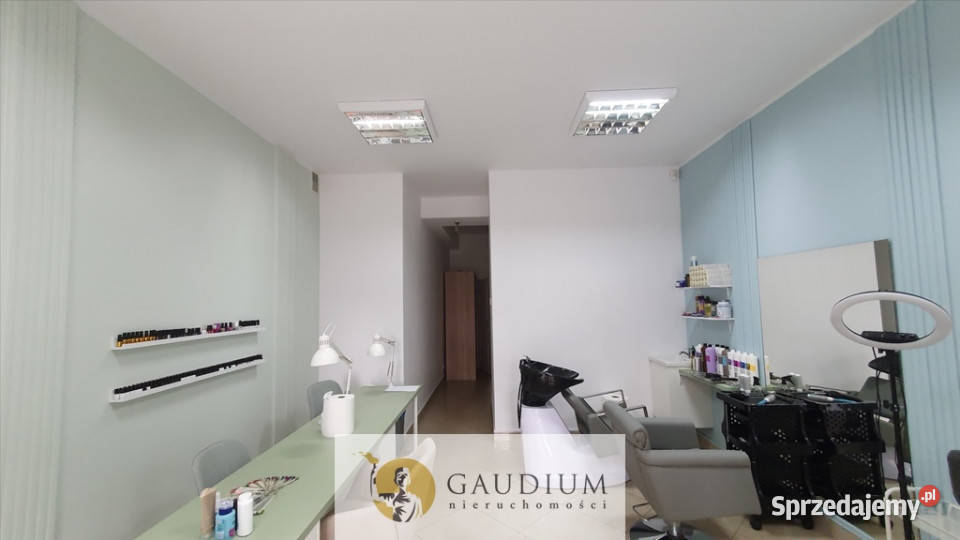 Lokal w centrum Gdyni z witryną Gdynia