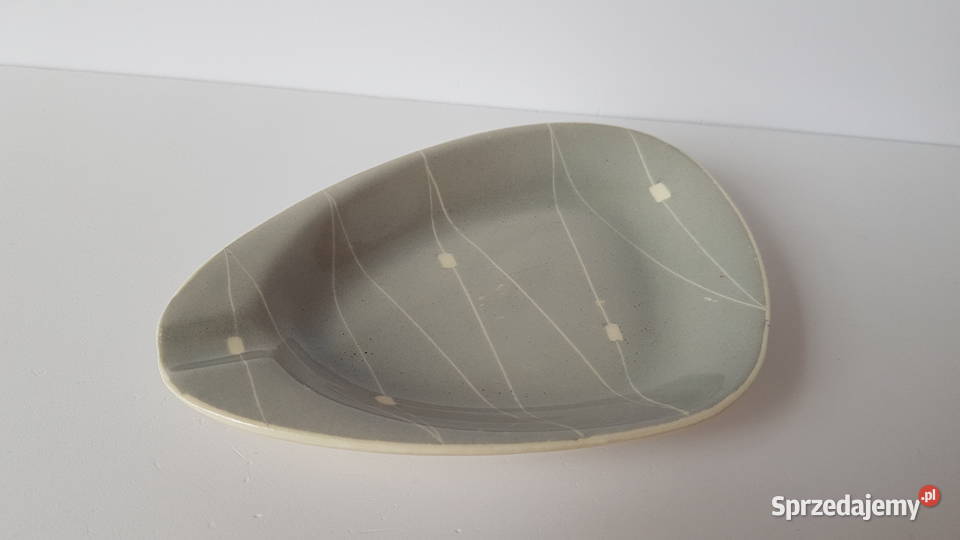 Porcelitowa popielniczka pikasiak 2 Look