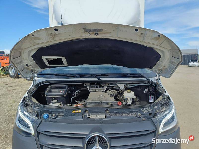 MERCEDESBENZ SPRINTER 517 CDI 2023 195000 ccm Warszawa