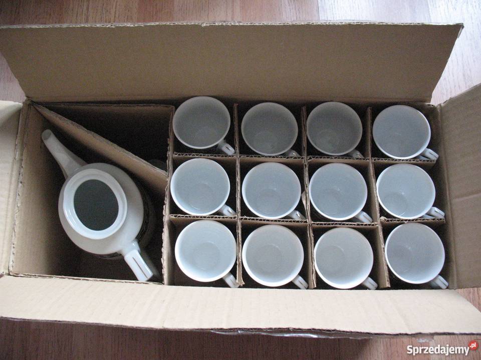 Porcelana KSIĄŻ serwis kawowy na 12 osób 27el Chorzów