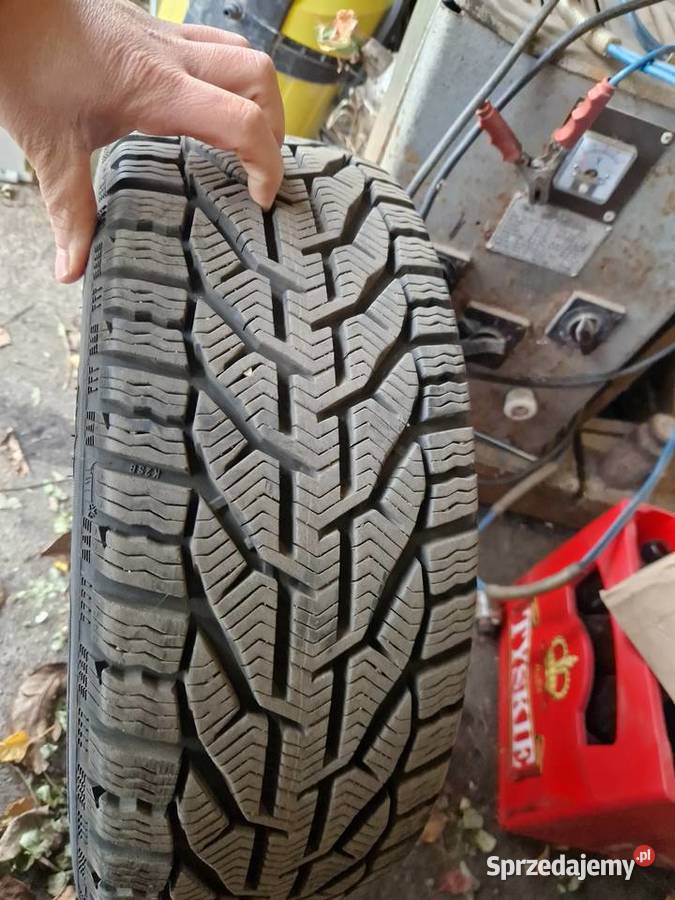 Opony z alofelgami do forda fiesty kujawsko-pomorskie Golub-Dobrzyń