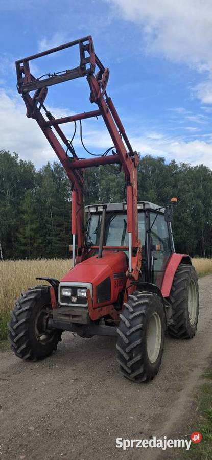 Massey Ferguson 6140 z ładowaczem Massey Ferguson Nasielsk