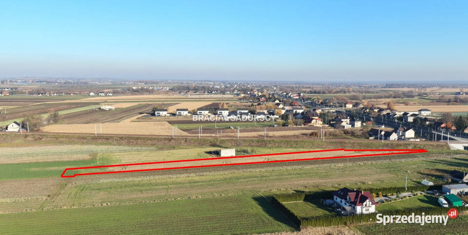 Grunt Kraków 4588 metrów