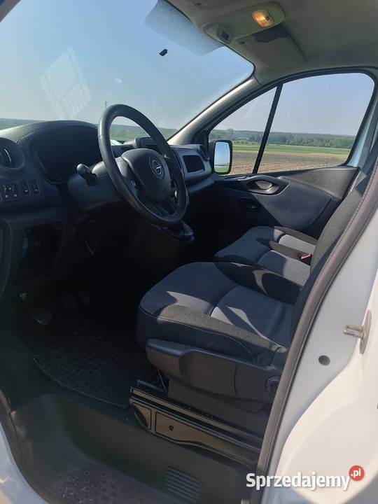 Opel Vivaro 16cdti 121 z 2017rlong VAT1 elektryczne szyby Lipsko