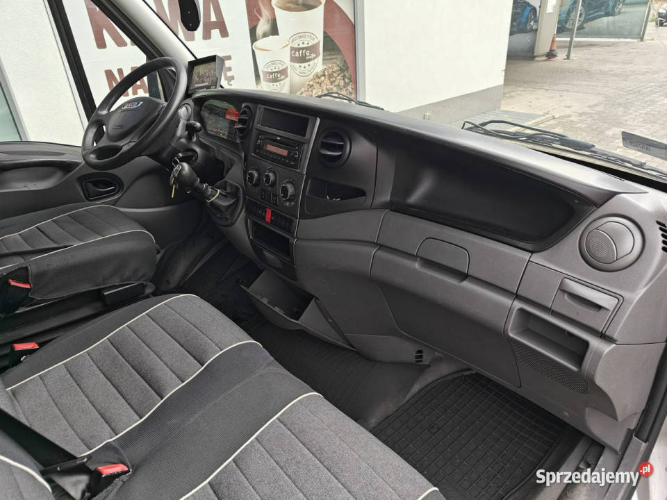 Iveco Daily 35S15 Chłodnia srebrny Karczew