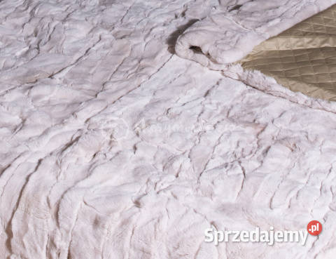 Narzuta z naturalnych kawałków skór rexa 200x220