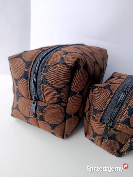Kosmetyczka duża materiałowa brązowa zestaw Kosmetyczki i kuferki Konin