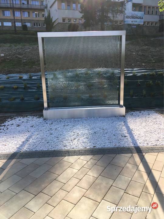 Ściana wodna kurtyna Łobódź