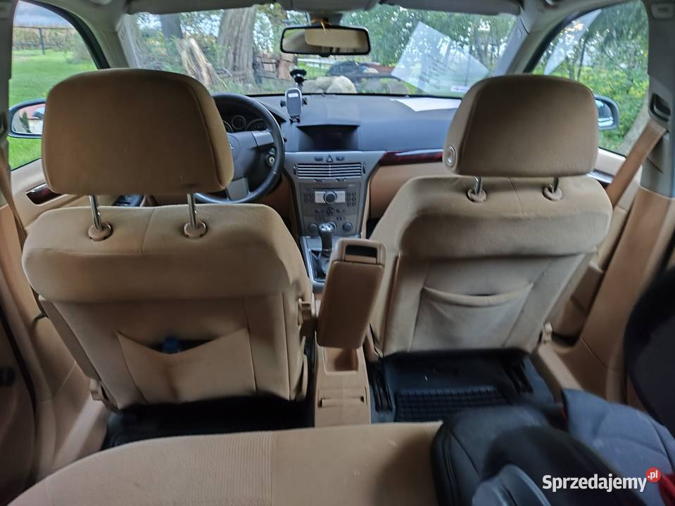 Opel Astra 18 benzyna 2004 reflektory ksenonowe Karczyn