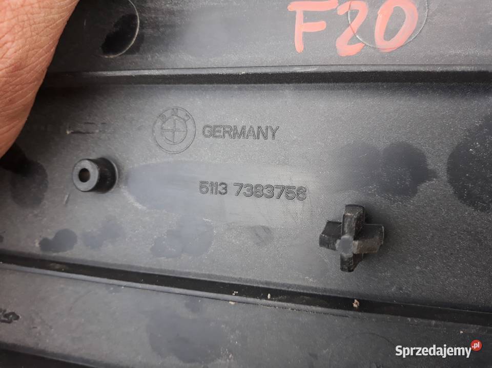 BMW 1 F20 F21 RAMKA PODSTAWA TABLICY 7383756