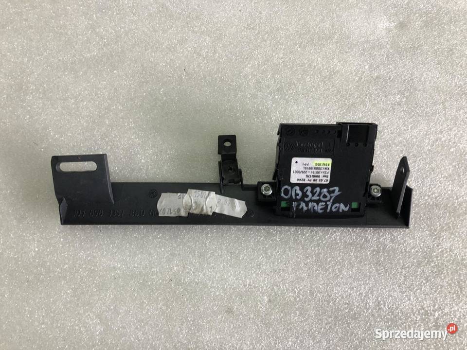 LISTWA DEKOR KONSOLI 3D1858335D VW PHAETON Osłony i zaślepki