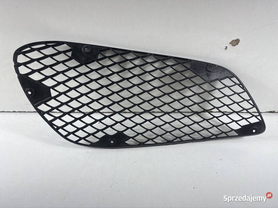 MERCEDES W207 AMG GRILL KRATKA ZDERZAK LEWY