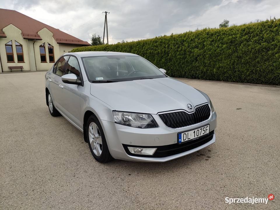 Skoda Octavia 2014 super stan welurowa tapicerka Jasienica