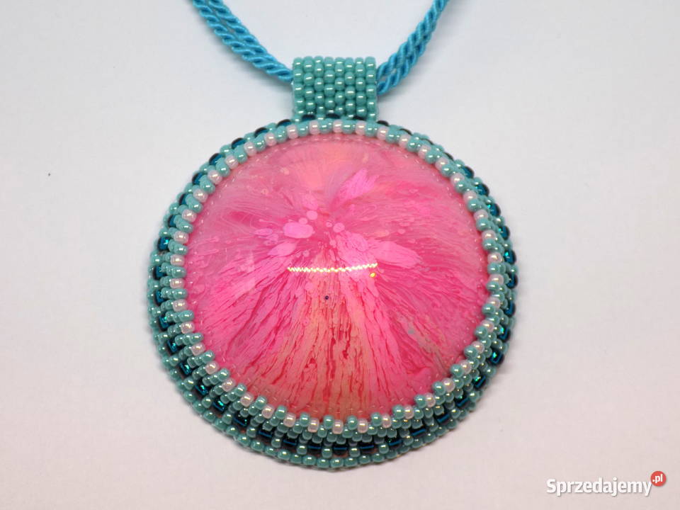 PUDROWY WISIOREK W KORALIKACH Warszawa