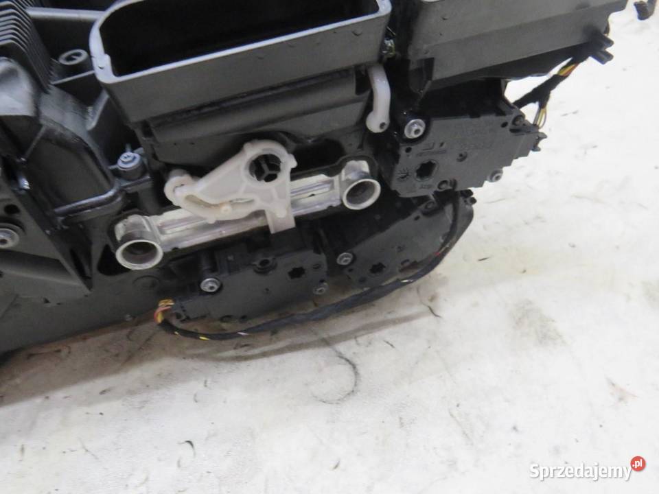 NAGRZEWNICA AUDI A8 D4 4H0820004C osobowe sprzedam