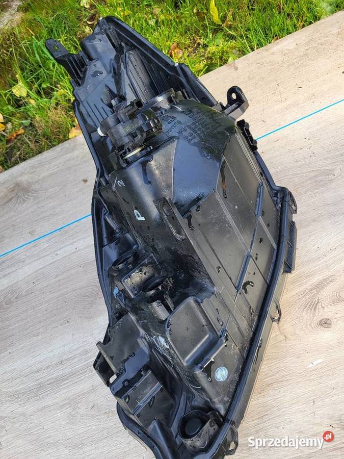 Toyota Yaris III Lampa przód prawa WYSYŁKA Pobiedziska