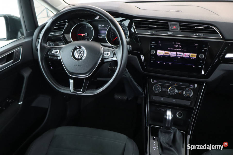 VW Touran 20 TDI gniazdo USB Zabrze