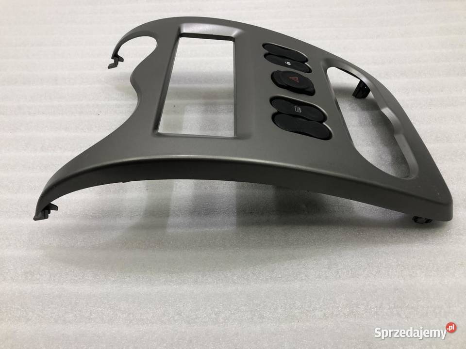 RAMKA KONSOLI DACIA SANDERO I 8200739438 osobowe