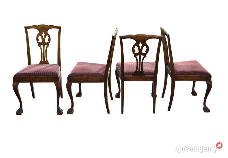 Stół z krzesłami w stylu Chippendale