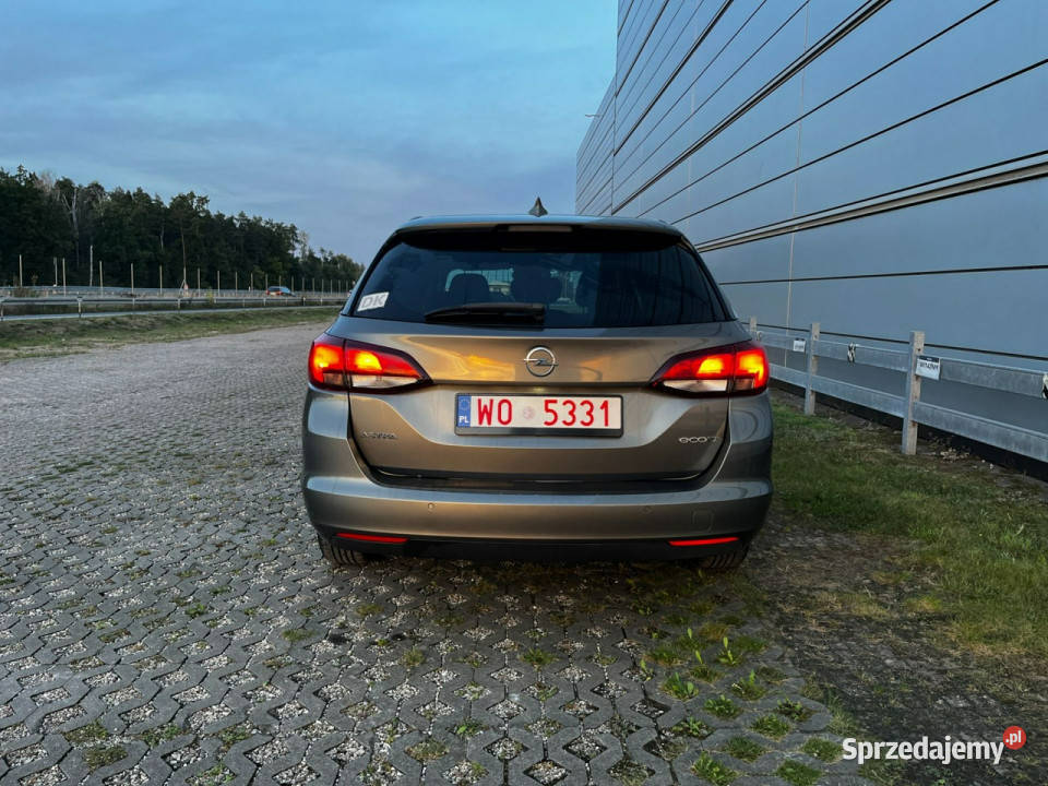 Opel Astra 10 Turbo bezwypadkowy FVAT nieuszkodzony