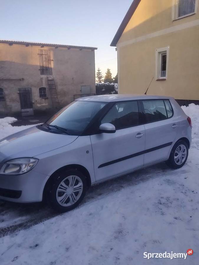 Sprzedam samochód Skoda Fabia II 2009r benzyna nieuszkodzony Fabia Wąbrzeźno