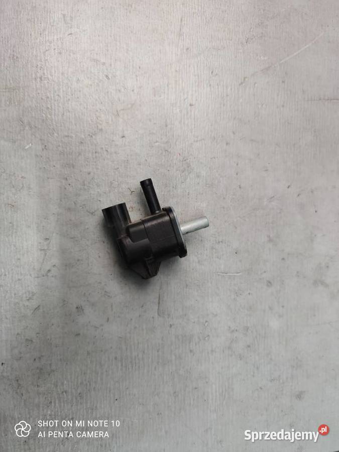 Zawór podciśnienia 18 VVTI 90910TC001 sprzedam