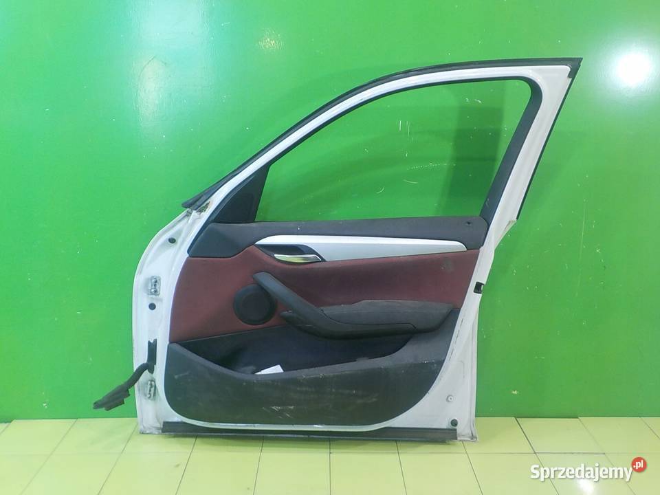 BMW X1 E84 20 D 09r 5D drzwi prawe przod mazowieckie Suków