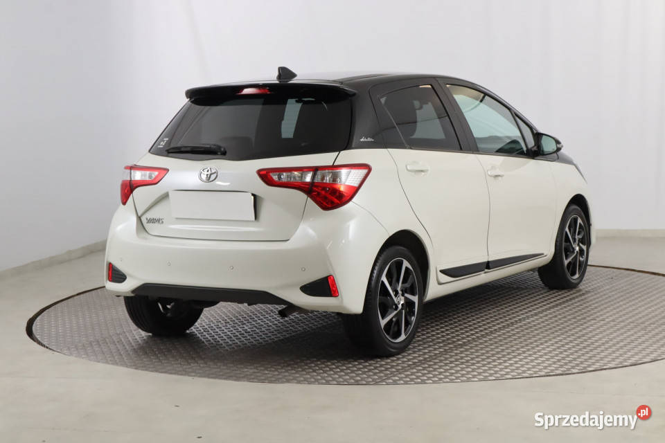 Toyota Yaris 15 Dual VVTi nieuszkodzony Samochody osobowe Zabrze
