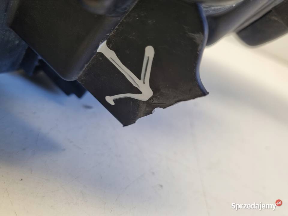 LAMPA PRAWA Renault Captur I 1719r LIFT PRZEDNIA Rudka