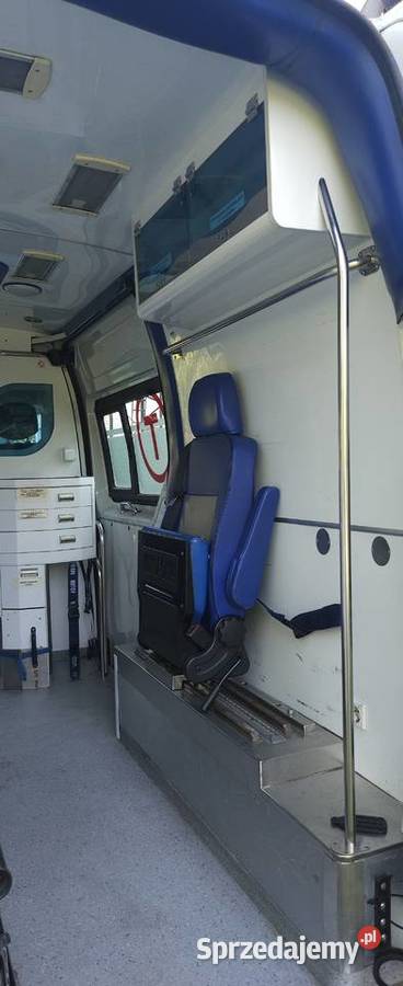 Ambulans Karetka Renault Master przejscie 2911r Biskupiec
