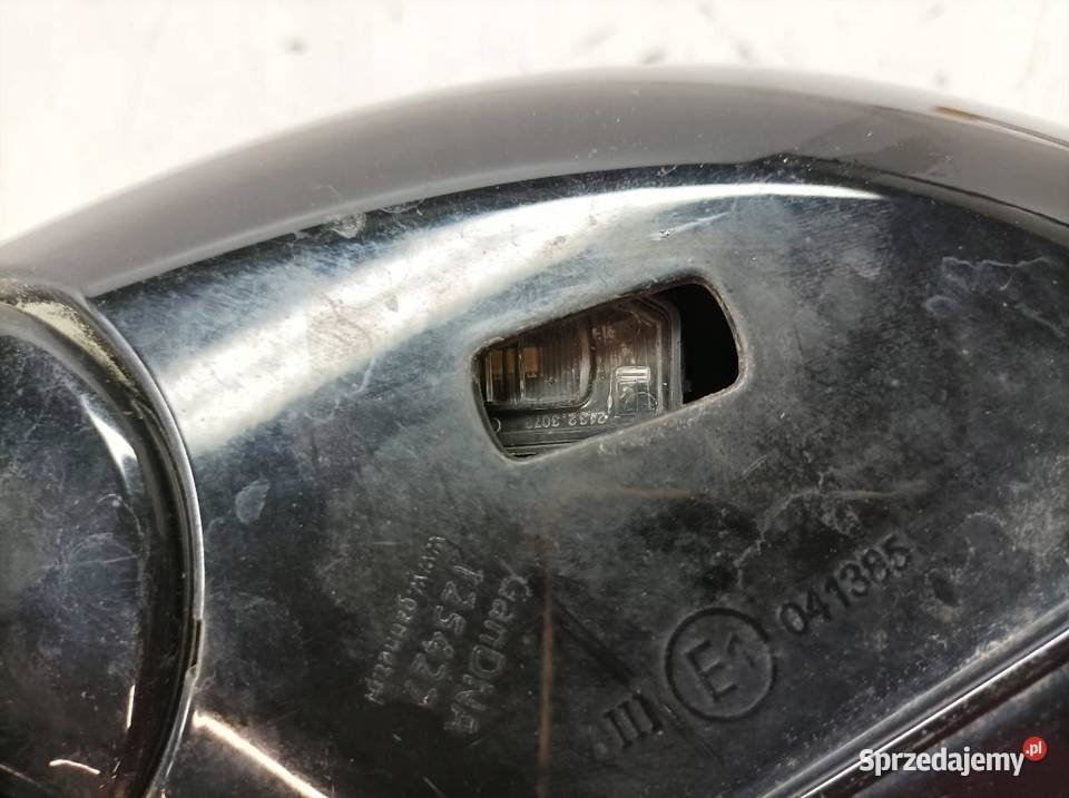 LUSTERKO LEWE 12PIN EUROPA 2138100301 Mercedes