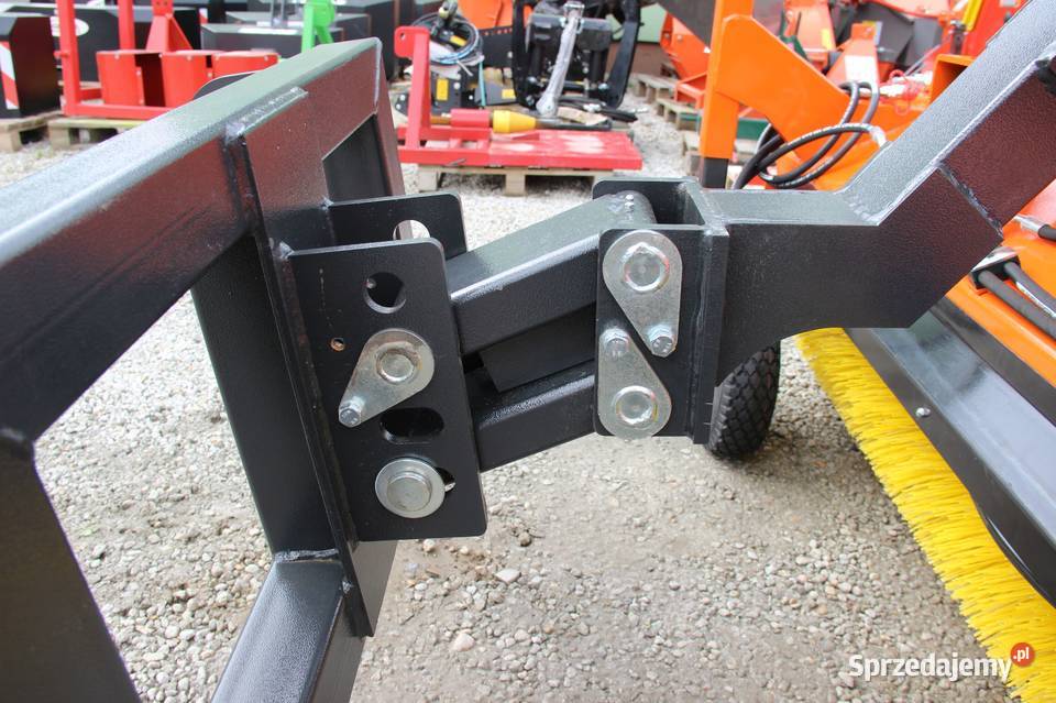 Zamiatarka drogowa TOP tur MetalTechnik nieuszkodzony kujawsko-pomorskie Rogóźno