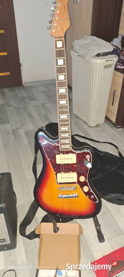 Sprzedam gitarę elektryczną z całym zestawem pomorskie Luzino