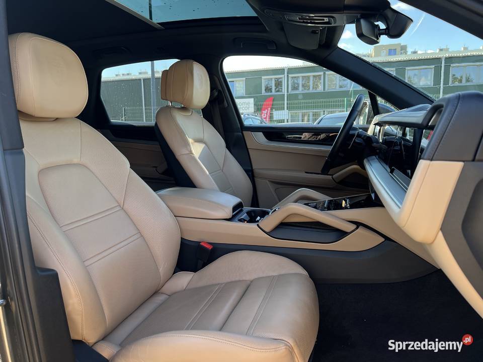 Porsche Cayenne 2024 462KM mazowieckie Warszawa