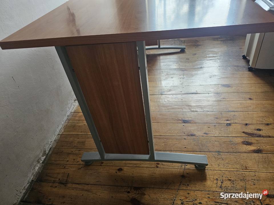 Duże solidne biurko Świebodzin