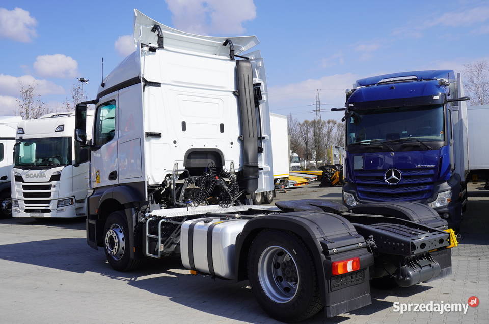 Ciągnik siodłowy MercedesBenz Actros 1842 2024 3 dwa łóżka Kraków