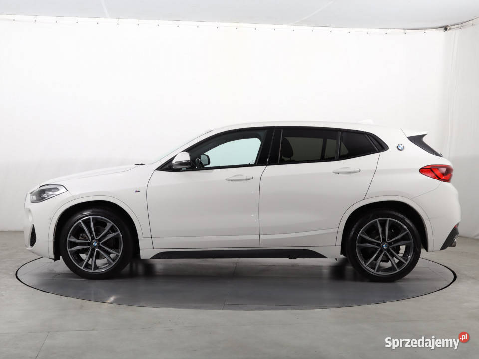 BMW X2 sDrive18i czujnik zmierzchu