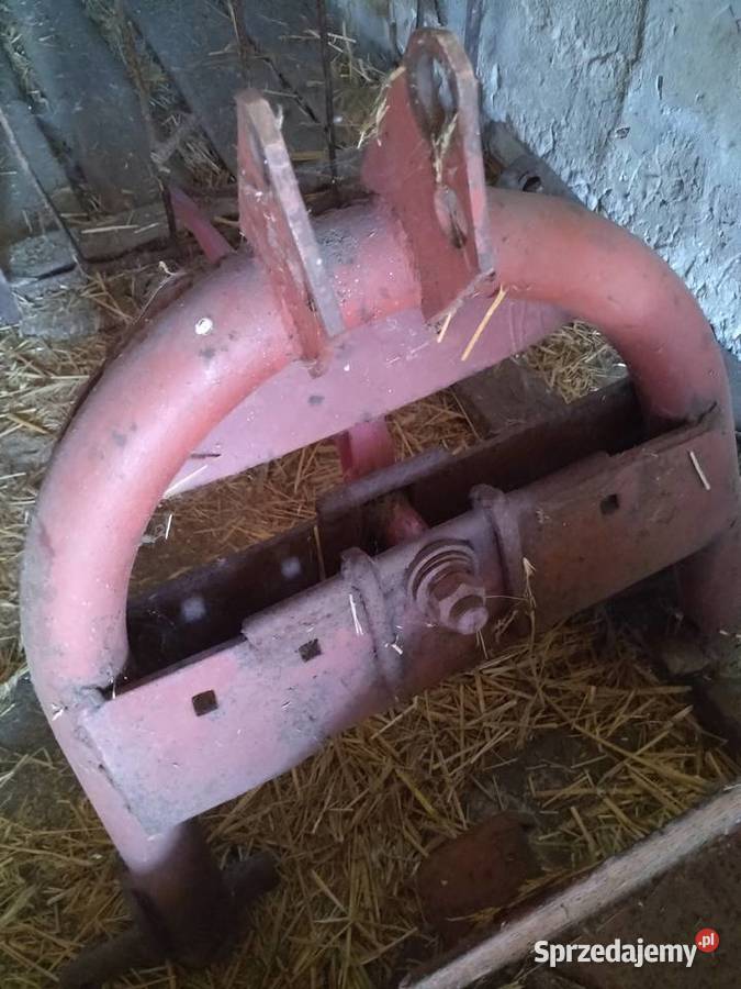 Ładowacz do bel słomy Rusociny