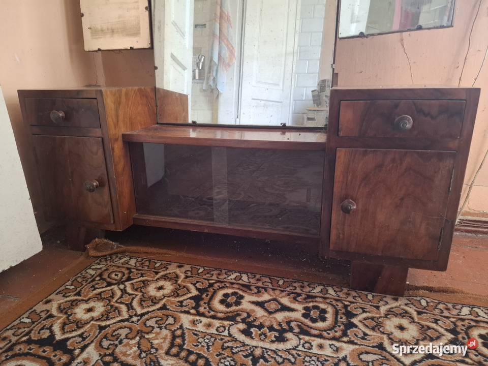 Toaletka drewniana PRL Ostrowiec Świętokrzyski