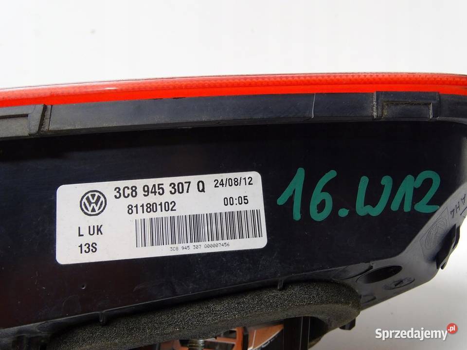 LAMPA LEWY TYŁ LEWA TYLNA W KLAPĘ 3C8945307Q VW