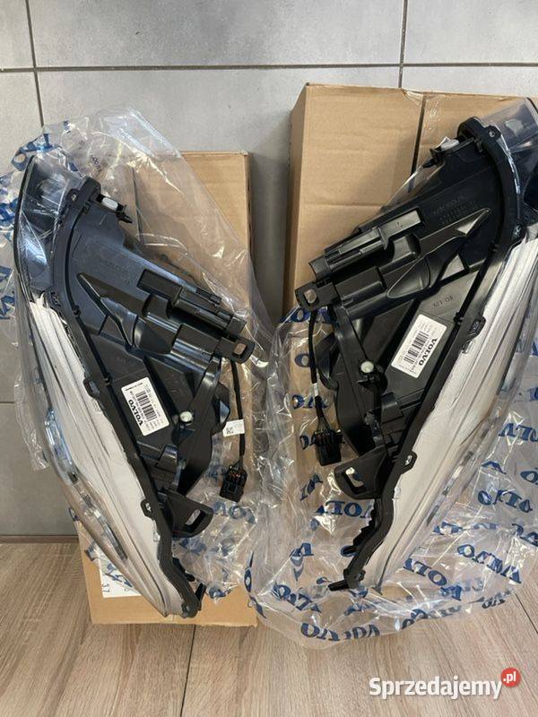 Volvo Xc60 lift reflektor przód nowy OEM osobowe Motycz