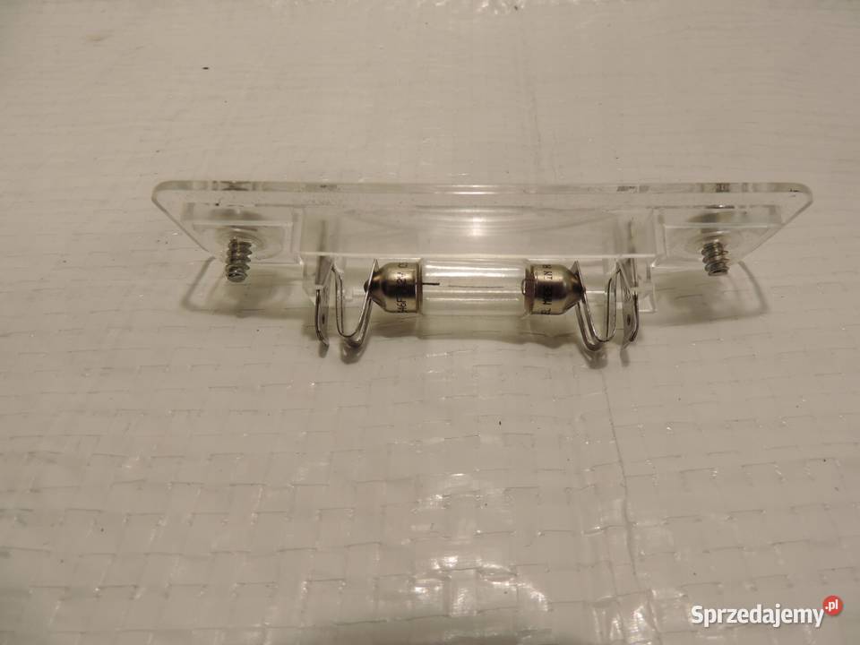LAMPKA TEBLICY REJ OPEL VECTRA B 9135535 NOWA osobowe kujawsko-pomorskie