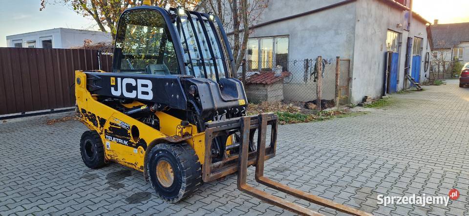 Wózek tleskopowy JCB TLT 30 D 2015r 3 tony JCB lubelskie Ryżki sprzedam