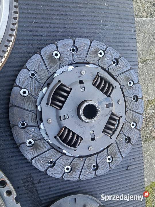 Kompletny zestaw sprzęgła Golf MK2 16D 200mm Frysztak
