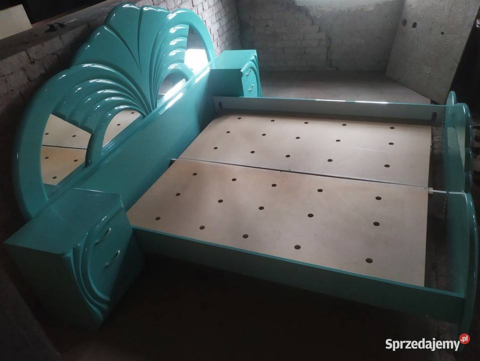 Łóżko barokowe drewniane do sypialni łóże zachodniopomorskie Szczecinek sprzedam